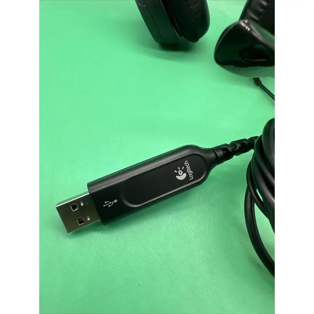 Nice Logitech Headset with Microphone & Gaming Wired With USB